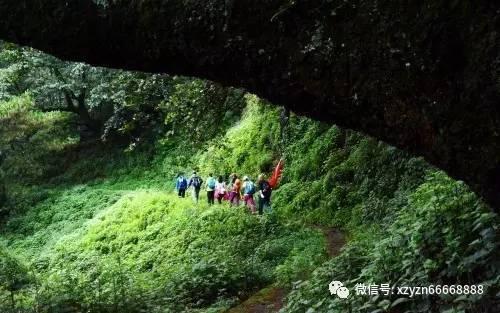 逃离受损的城堡