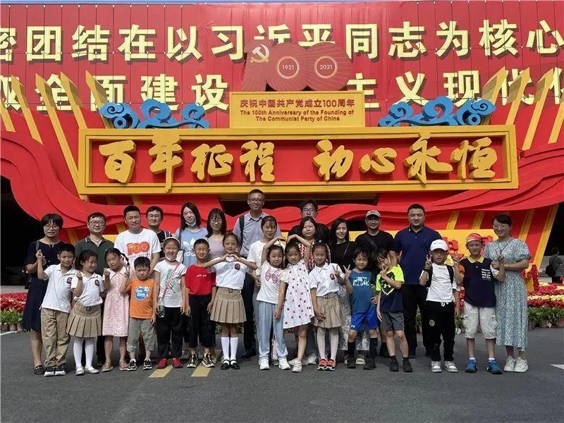 前任发朋友圈说百闻不如一见寓意是什么？游戏画面