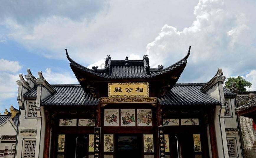 郑州银行：我行股权结构多元分散，目前无控股股东、实际控制人